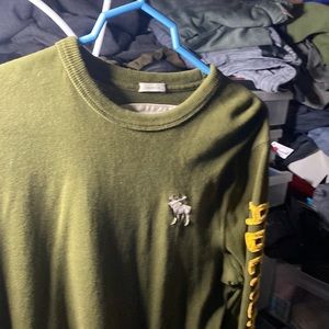 Ambercrombie & Fitch sweater